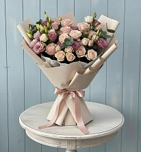 Букет цветов из:  Розы и Лизиантусы в Дмитриевской