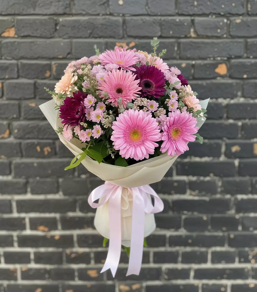 Букет цветов из: Герберы и Хризантемы в Дмитриевской