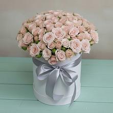 Цветочная композиция из Розы в шляпной коробке в Дмитриевской