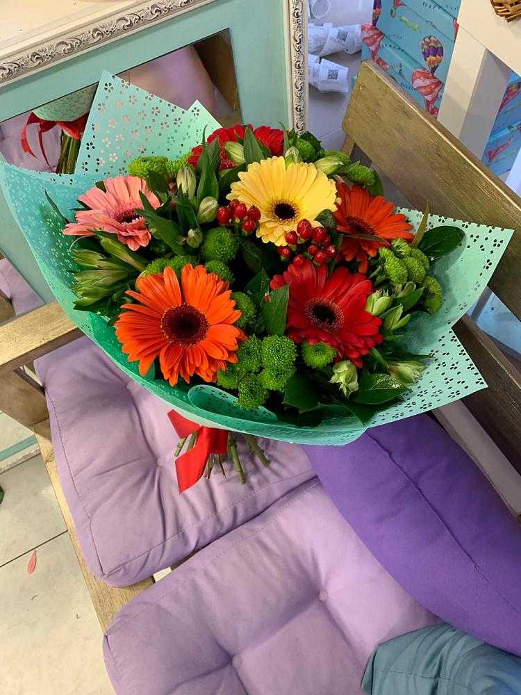 Букет цветов из: Герберы, Хризантемы и Альстромерии в Дмитриевской