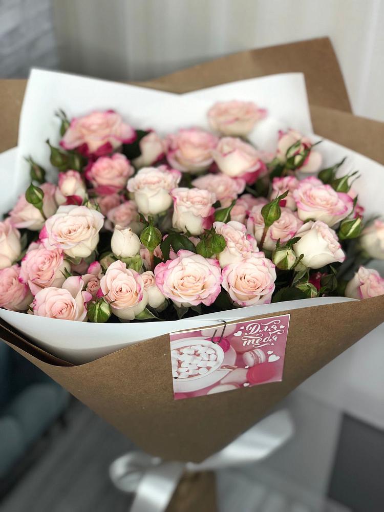 Букет цветов из: Розы в Дмитриевской