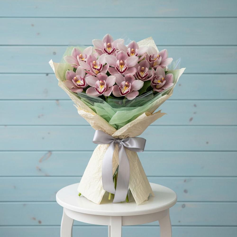 Букет цветов из: Орхидеи и Розы в Дмитриевской