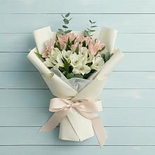 Букет цветов из:  Альстромерии в Дмитриевской