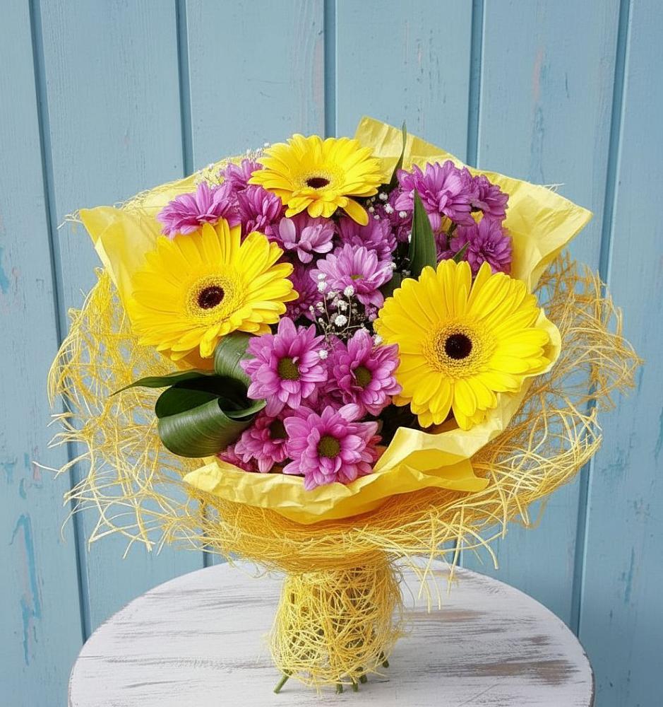 Букет цветов из: Хризантемы и Герберы в Дмитриевской