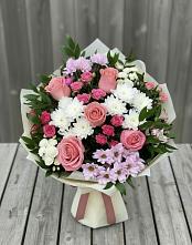 Букет цветов из:  Альстромерии, Гвоздики, Розы и Хризантемы #REPLACE_PRED# Дмитриевской