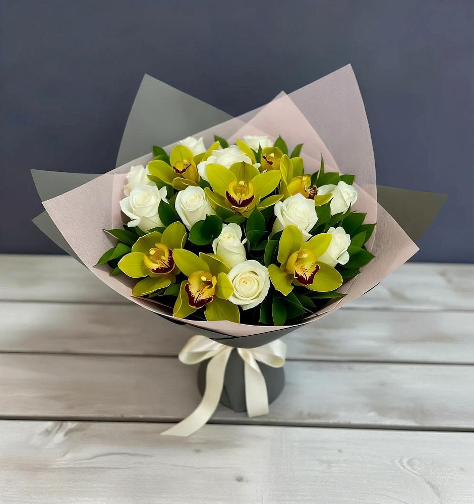 Букет цветов из: Орхидеи и Розы в Дмитриевской