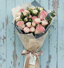 Букет цветов из:  Розы #REPLACE_PRED# Дмитриевской