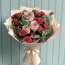 Букет цветов из:  Гвоздики и Розы в Дмитриевской