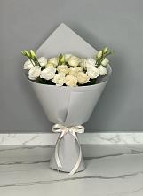 Букет цветов из:  Розы и Лизиантусы в Дмитриевской